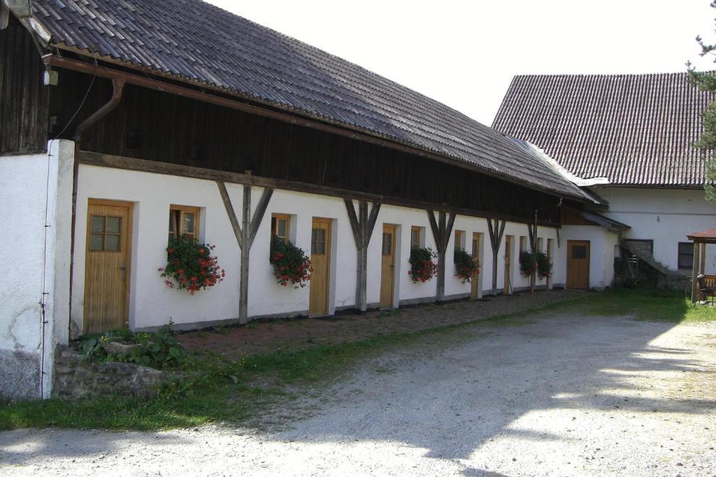 Landgasthof Duellhof Schaufling Esterno foto